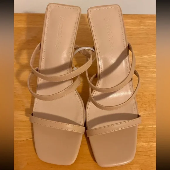 Square Open Toe Heels - Picture 3 of 4